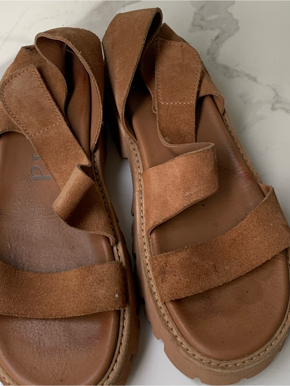 Women’s Suede Platform Sandals in Brown